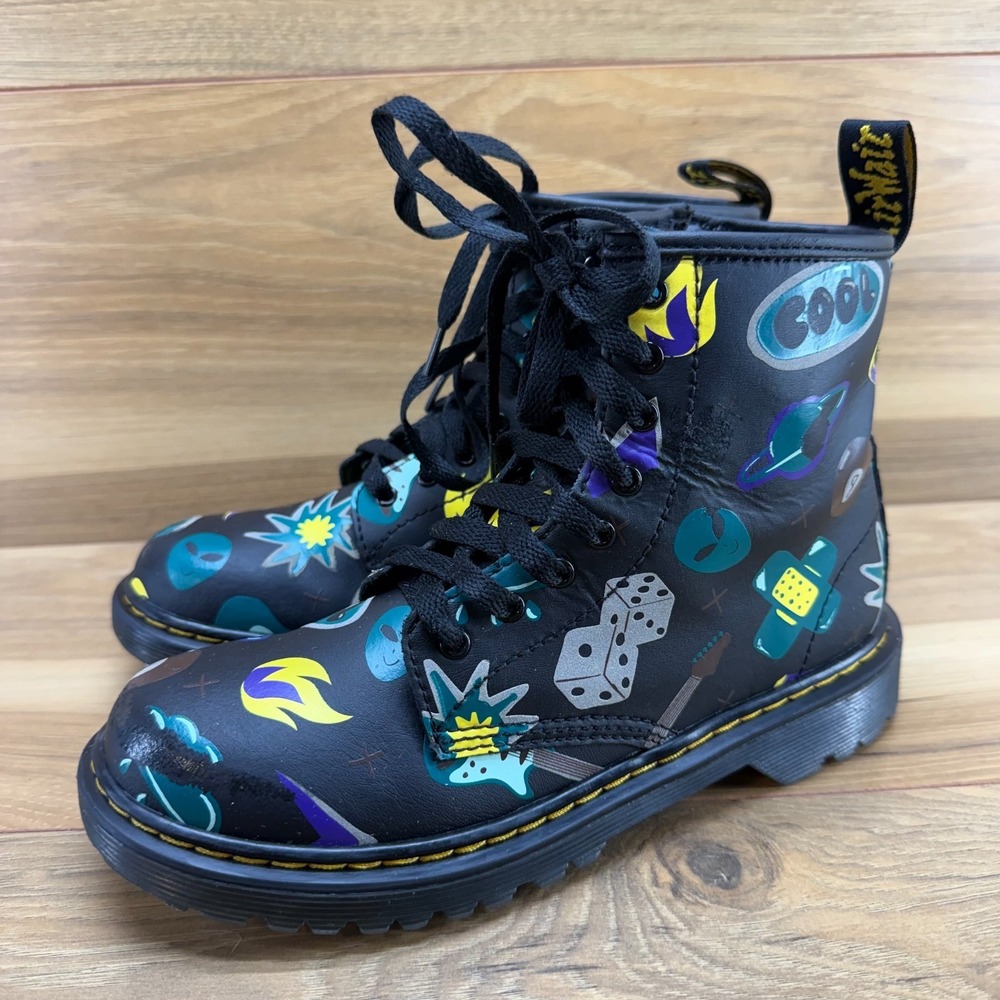 DR MARTENS Junior Sticker Print Combat Boot Kids Size 4 Black Leather Alien Cool - Picture 3 of 11